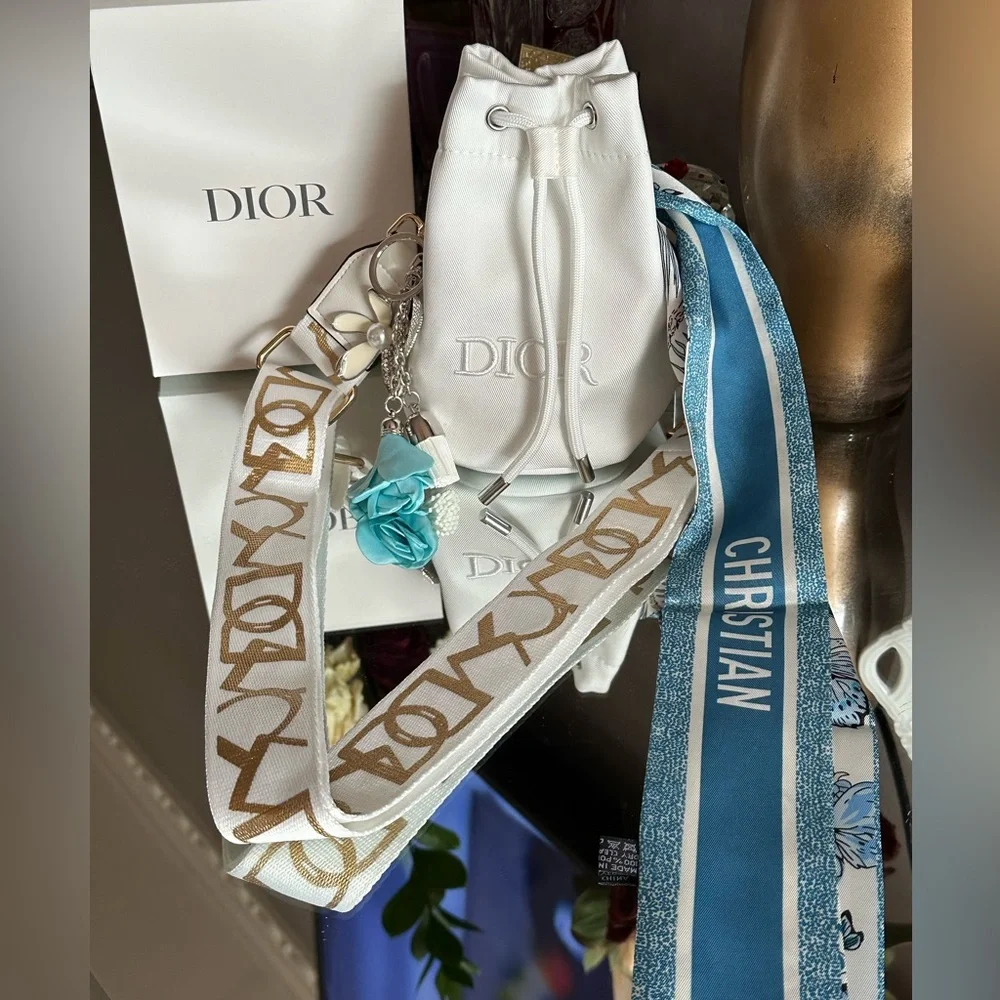 Dior - Picture 9 of 16